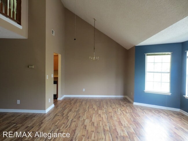 Building Photo - 1 br, 1.5 bath House - 1531 PENROSE ARCH