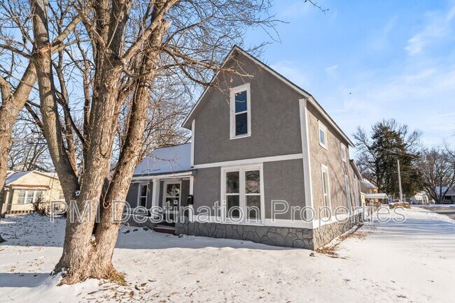 Building Photo - 115 Brown Ave