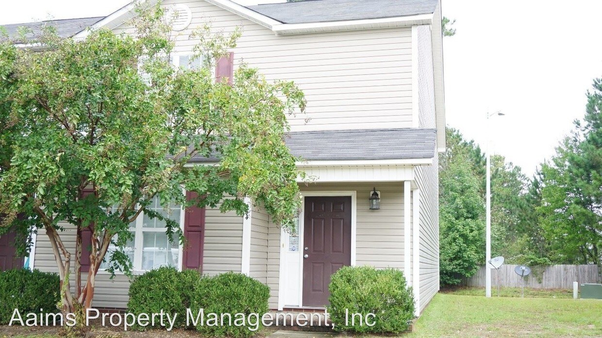 Primary Photo - 3 br, 2.5 bath House - 434 Sheila St