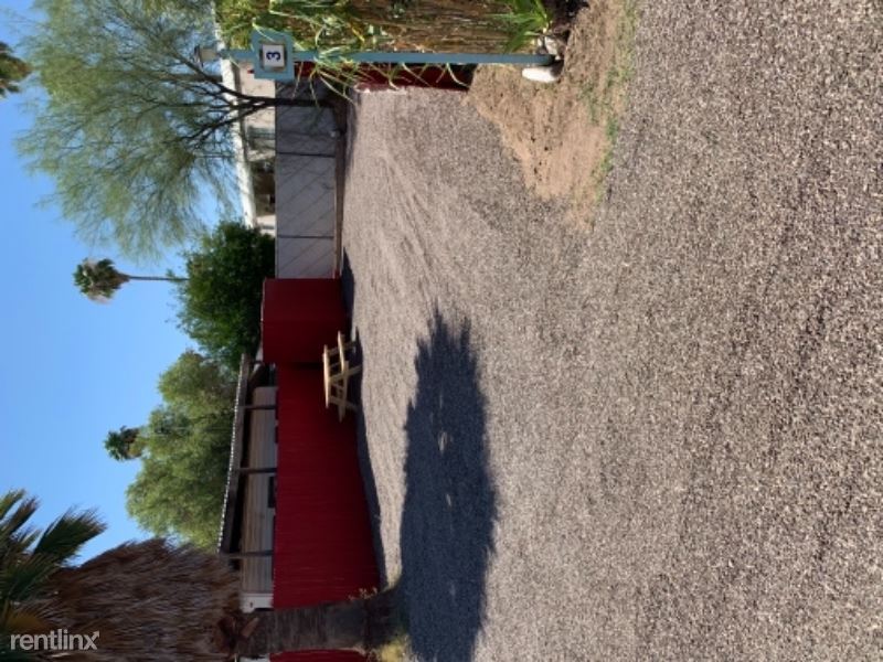 Foto del edificio - 1 br, 1 bath Apartment - 1468 W Miracle Mile