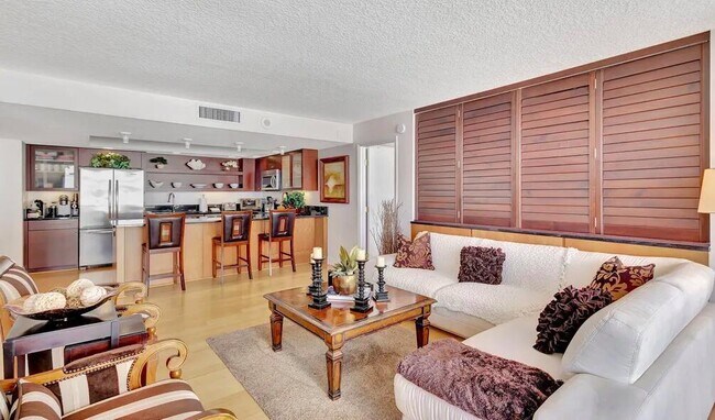 Building Photo - 4200 N Ocean Dr
