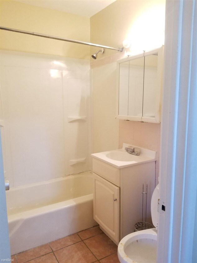 Primary Photo - 160 Fountain St