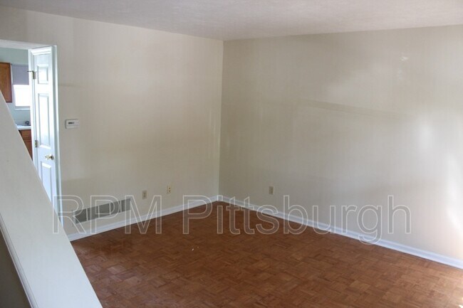 Building Photo - 3219 Ward St