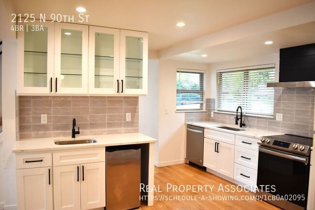 Building Photo - 2125 N 90th St