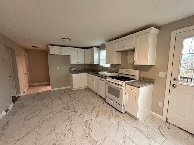 Building Photo - 38 Reservoir St