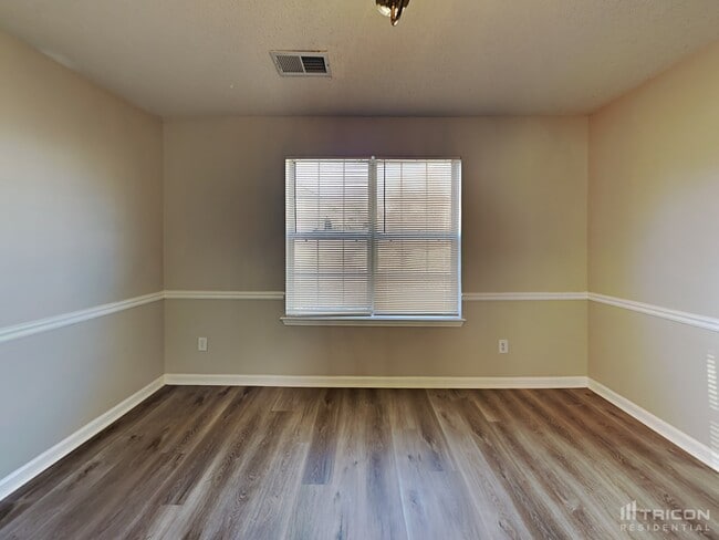 Building Photo - 3561 Riverview Club Drive Ellenwood GA