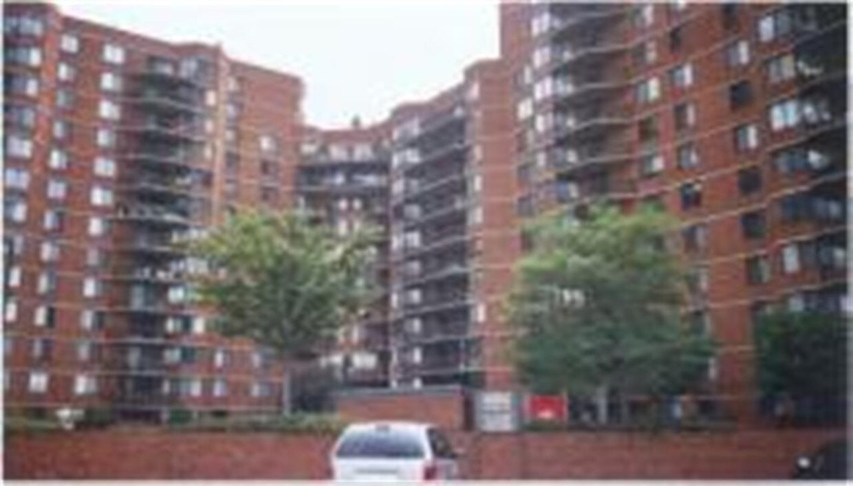 415 Harmon Cove Tower, Secaucus, NJ 07094 House Rental in Secaucus
