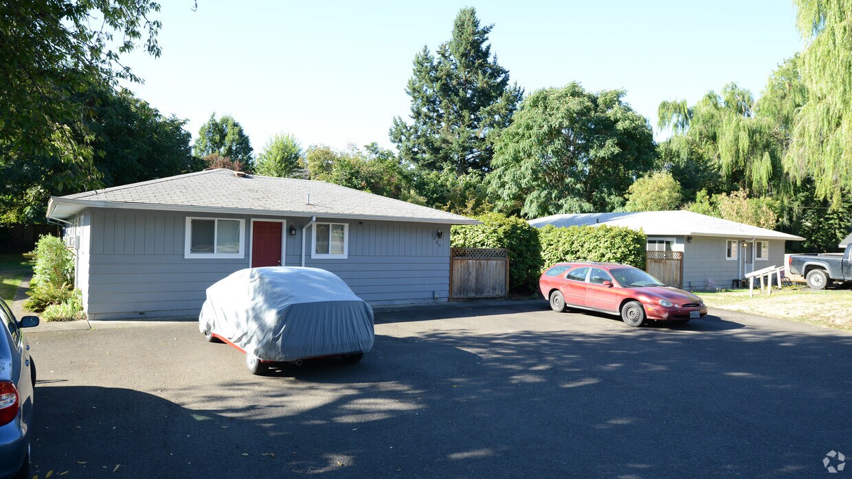 1385 Dollar St, West Linn, OR 97068 Apartments in West Linn, OR