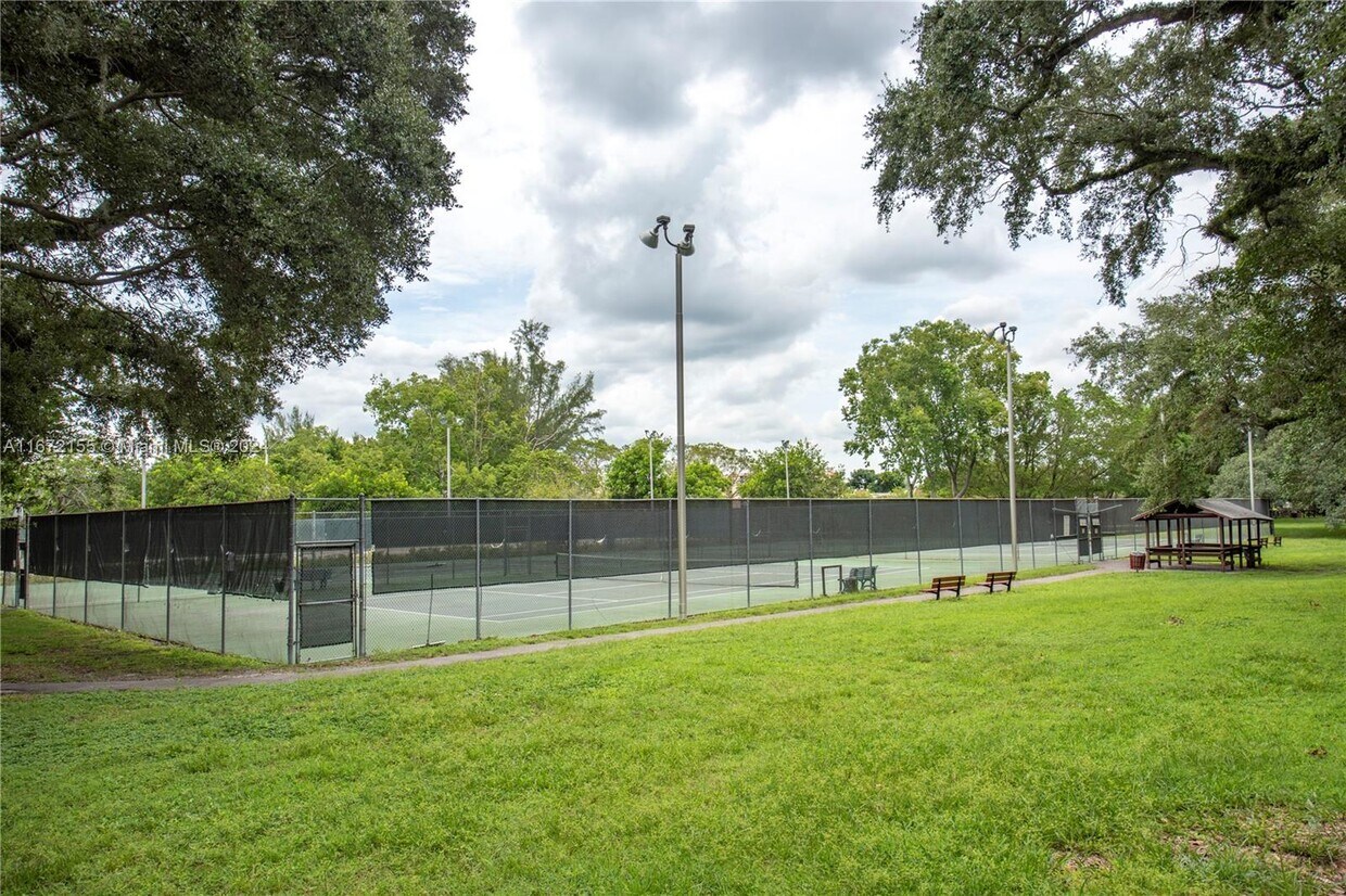 9410 Live Oak Pl, Davie, FL 33324 Townhome Rentals in Davie FL