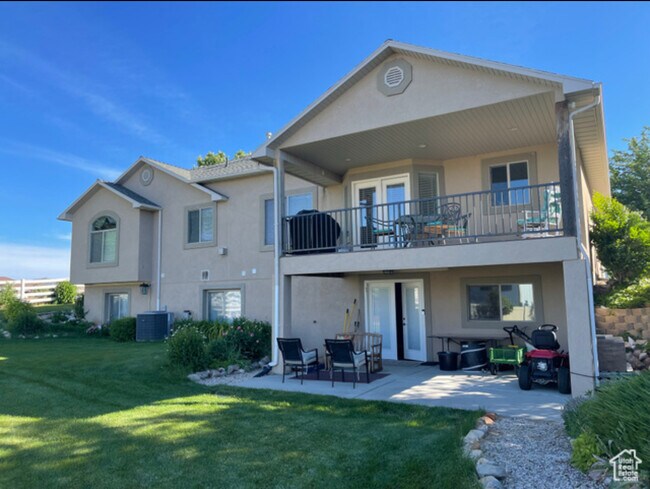 Foto del edificio - 143 E Box Elder Dr