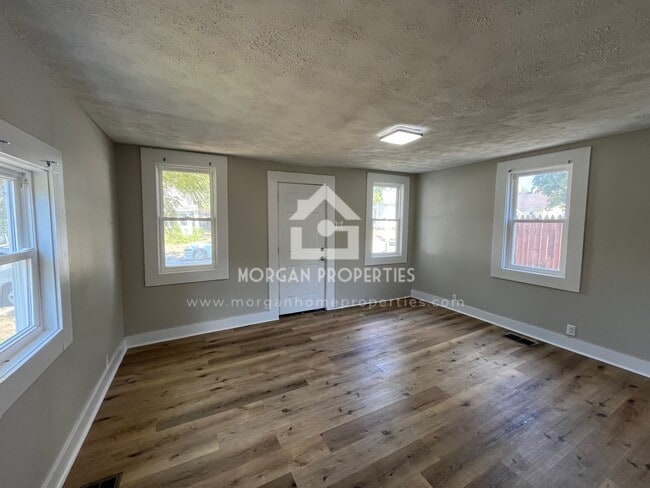 Foto del edificio - 537 W Jackson St