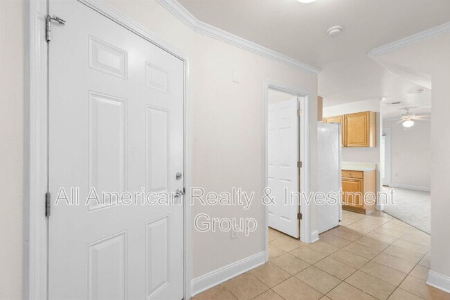Building Photo - 554 Wingspan Way