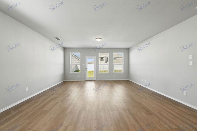 Building Photo - 5909 Hopkins Dr