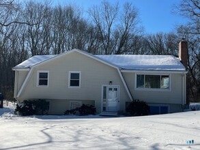 Building Photo - 32 Latimer Dr