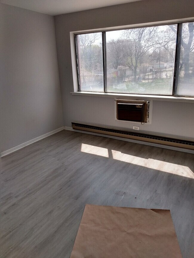 Segunda habitación - 8727 S State St