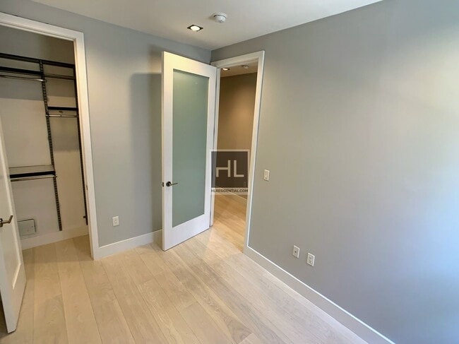 Building Photo - 1 BEDROOM | LOWER EAST SIDE | NO BROKER FEE