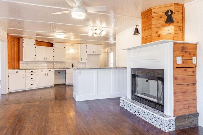 Building Photo - Ready for Summer and Fall Semester 2026! Spacious Four Bedroom near Texas Tech!