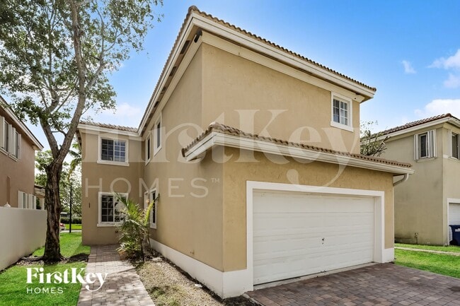 Building Photo - 27044 SW 140th Pl