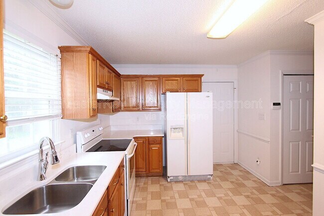 Foto del edificio - 1011 Trail Stream Way