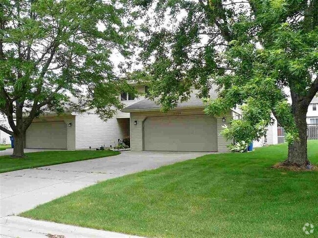 Building Photo - 2364 Cedar Rdg