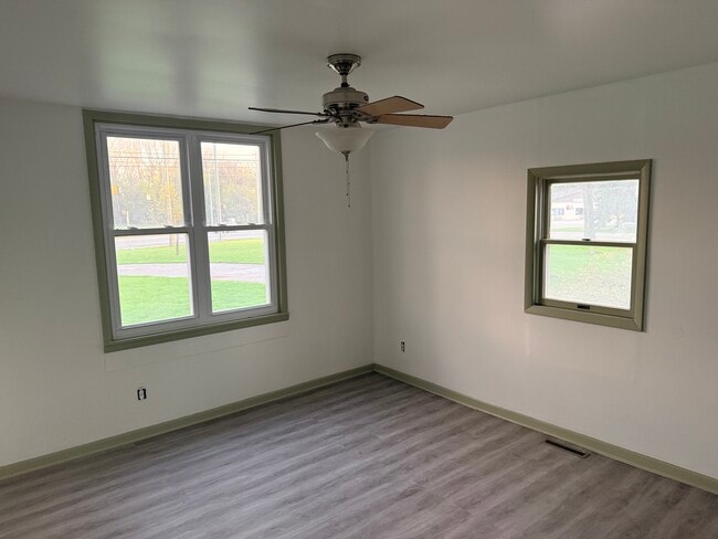 Building Photo - 39 E Salzburg Rd