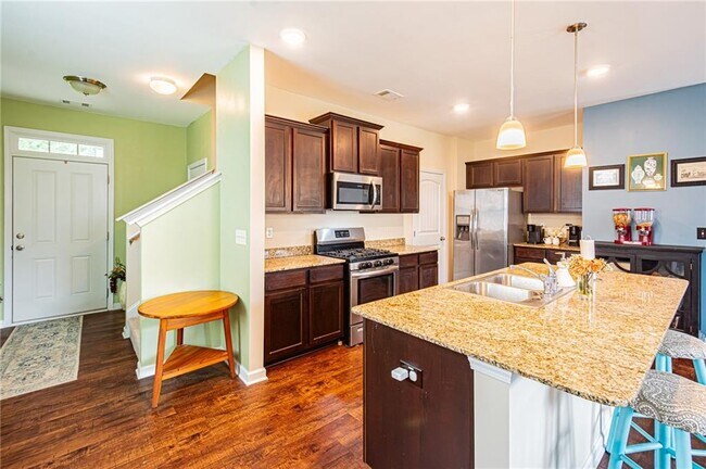 Foto del edificio - 305 Thimbleberry Dr