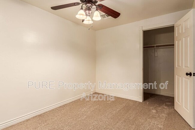 Foto del edificio - 568 N Center St