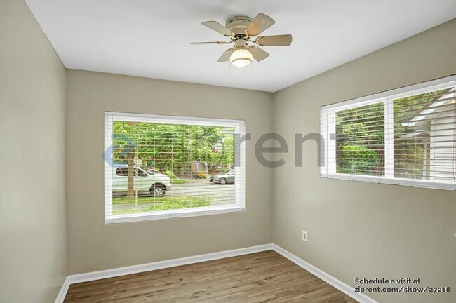 Foto del edificio - 7515 12th Ave NW