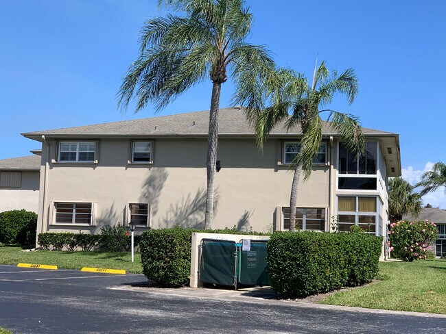 Building Photo - 14 Lake Vista Trail