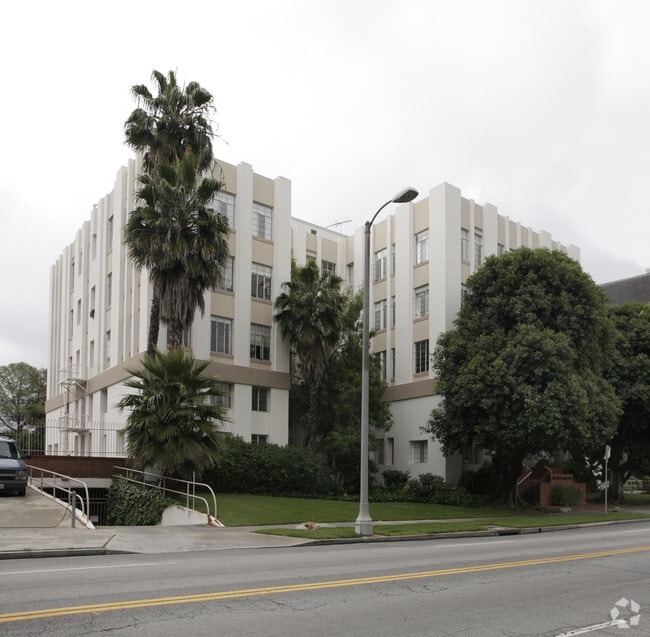 Building Photo - 410 Rossmore
