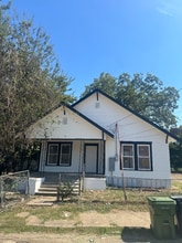 Building Photo - 1412 Burleson Ave
