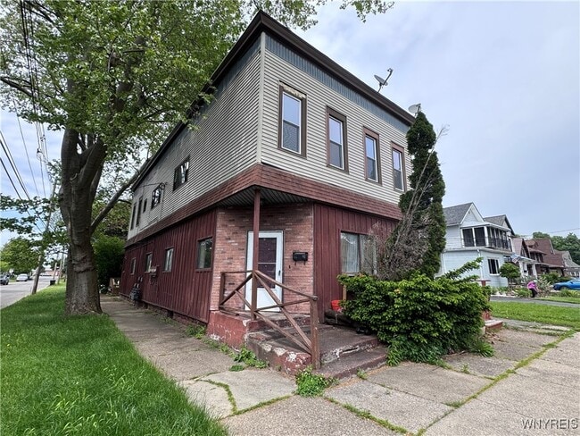 Building Photo - 244 Broad St