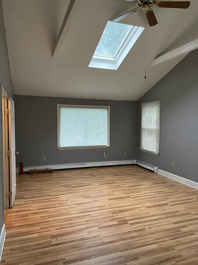 Master Bedroom - 843 Boston Rd