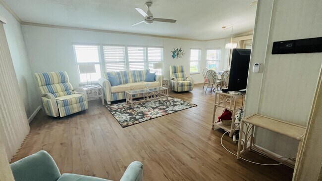 Building Photo - 270 Ocean Reef Ln