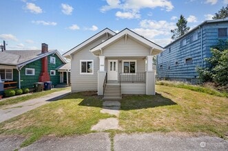 Building Photo - 1020 S 43rd St
