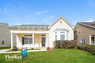 Building Photo - 4587 Clubview Dr