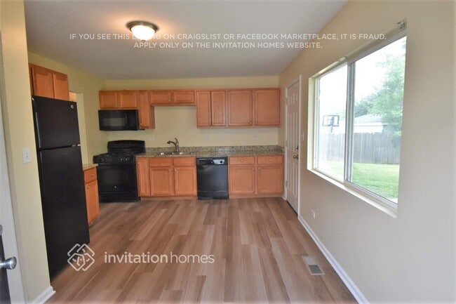 Building Photo - 401 Tallman Ave