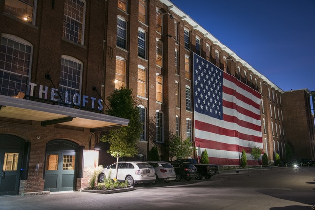 Building Photo - Lofts at Mill West