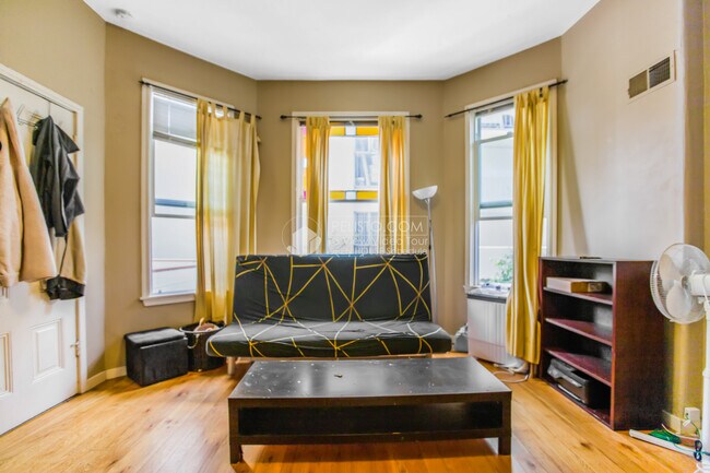 Foto del edificio - 2530 College Ave