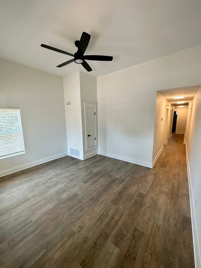 Photo - 1019 Steves Ave Townhome