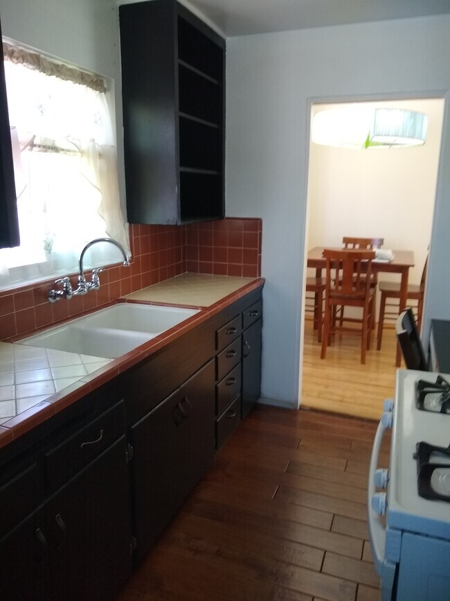 Kitchen - 3777 Villa Ter