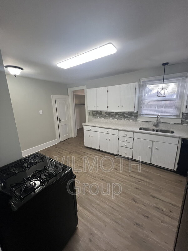 Foto del edificio - 2707 E Lynn St