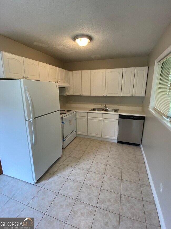 Foto del edificio - 2891 Port Royal Ln