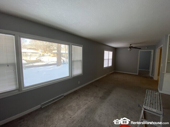 Foto del edificio - 1417 Cummins Pkwy
