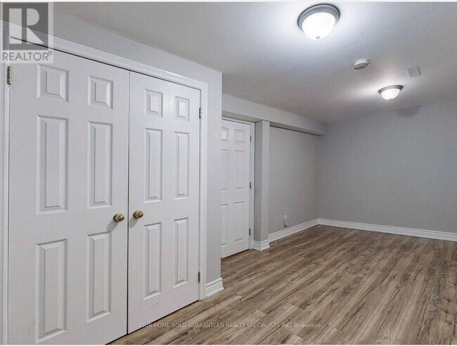 Photo du bâtiment - 34 Guinevere Rd