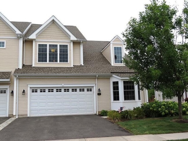 Photo - Newington Ridge Toll Brothers Luxury Townh... House