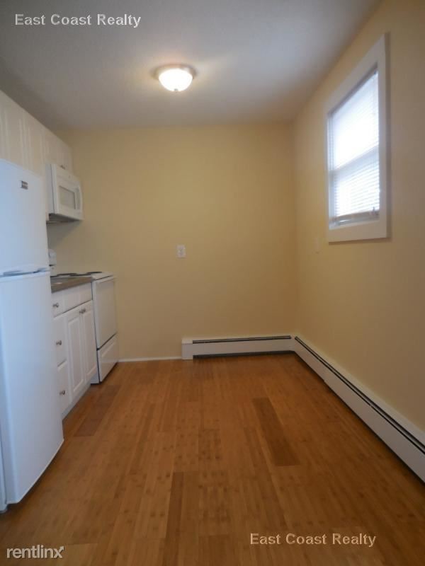 Building Photo - Studio, 1 bath  - 121 Ash St 8