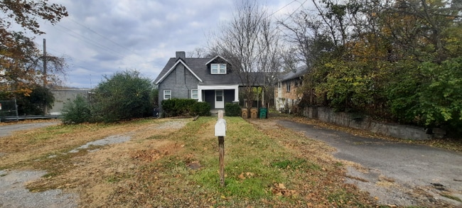 Photo - 636 Benton Ave House