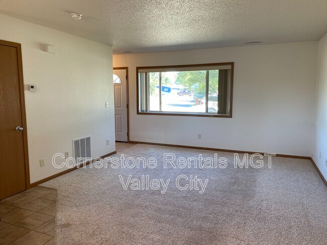 Foto del edificio - 508 10th St NE