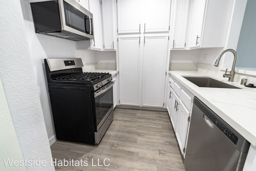 315 S Virgil Ave - fully renovated unit in...
